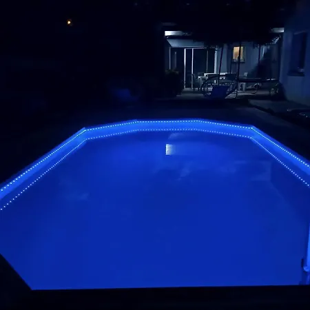 Villa Avec Jardin Et Piscine Proche Bord De Mer
